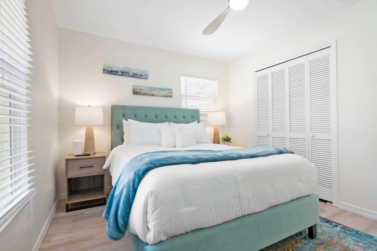 The St Augusdream Renovated Beach House Sleeps 8 Walk To Beach St. Augustine Εξωτερικό φωτογραφία